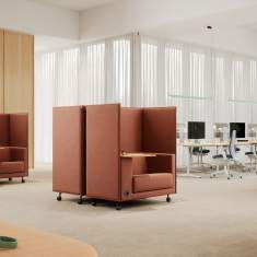 Vancouver Lite 1,5-Sitzer-Sofas von Profim in Braun, akustisch wirksame Sitznischen für Privatsphäre und komfortables Arbeiten im Open Space