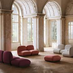 COOMO Sofamodule von Bene in großzügigem Innenraum als flexible Sitzlandschaft für Lounge- und Aufenthaltsbereiche