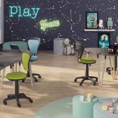 SOHOS by Nowy Styl Ministyle Drehstühle im Einsatz im Schulungs- und Spielbereich