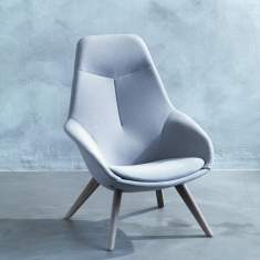 Wilkhahn Yonda Lounge Sessel mit gepolsterter Sitzschale in zurückhaltender Form