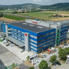 Produktionsstandort der Richnerstutz AG in Villmergen mit Firmengebäude und Produktionshallen