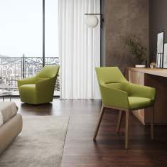 Profim Chic Polsterstuhl im Hotelzimmer als Sitzgelegenheit am Schminktisch und in der Loungezone