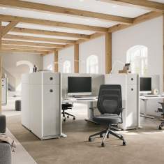 FM Büromöbel Concept Q Stauraummöbel als Arbeitsplatztrennung im Open Space