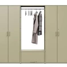 Embru eQ Garderobe mit Schränken und integriertem Garderobenbereich