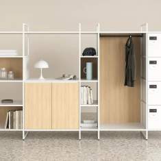 Bene Metal Rack Regalsystem mit Garderobenbereich und integrierten Schließfächern