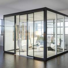 Goldbach Kirchner GK SPACES freistehendes Raumsystem mit Glaswänden als Rückzugsbereich im Open Space