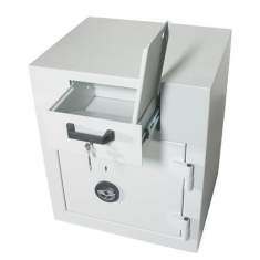 Tresore/Banktechnische Produkte, Züblin-Firesafe AG, Kassenschränke Zug mit Einwurfschublade