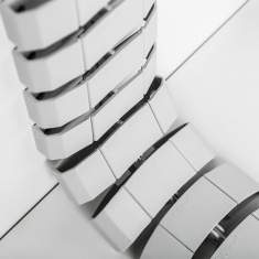 Untertischkannal weiß aus Kunstoff EVOline WireLane