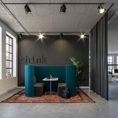 türkis weiß Lounge-Arbeits-Sitzmöbel Assmann Büromöbel Kommunikationszonen Akustik Kabine Syneo Soft Lounge