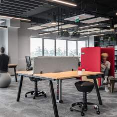 Design Schreibtisch Arbeitstisch Büro Designer Schreibtische Holz Mikomax Flexido A 
Ohne Quertraverse für mehr Beinfreiheit
Doppelarbeitsplatz