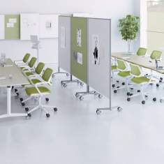 Steelcase FlipTop Twin Besprechungstische in flexibel nutzbarem Meetingraum