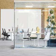 Lista Office LO LO Extend twin Arbeitsplatzlösung in transparenter Teamumgebung