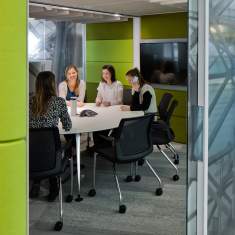 Besucherstuhl schwarz Besucherstühle mit Rollen Konferenzstühle Konferenzstuhl Orangebox workday
