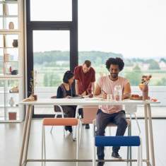 Stehtisch fahrbar Stehtische Büro Arbeitstisch Konferenztisch Sedus se:lab high desk