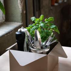 Steckdosen USB-Anschlüssen Schachtel Materia Picnic Metallbox