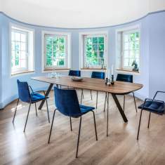 Konferenztisch Holz Konferenztische Girsberger Barra
abgerundete Tischplatte