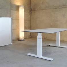 Höhenverstellbarer Schreibtisch Stehtische höhenverstellbar ergonomische Büromöbel, Identi, dinamica motor Sitz-Stehtisch T-Fuss elektrisch verstellbar