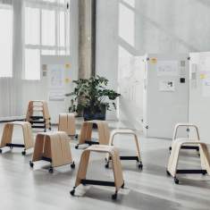fahrbarer Hocker Holz Brunner boards Hocker