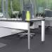 Showroom Hamburg – Einzelarbeitsplatz mit Knieraumblende